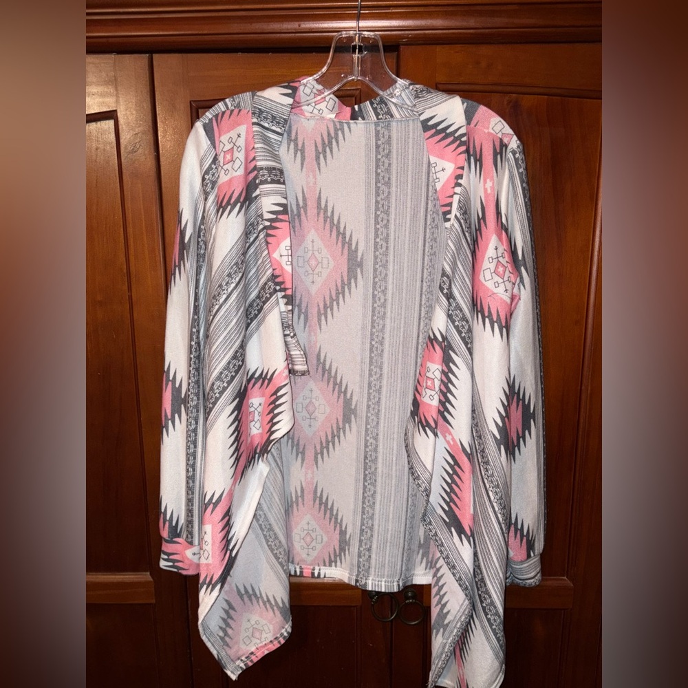 No tag Women's Geometric Patterned Top‎ - Pink and Gray 19↔️26↕️ #1541